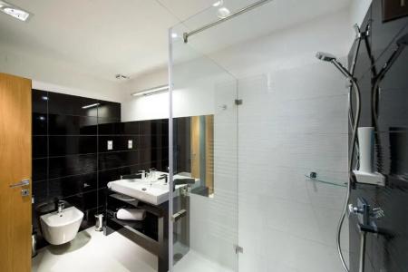 Karoly Corner Residences - 70