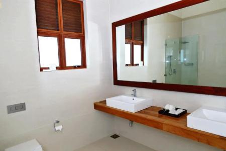 Amaranthe Bay Resort & Spa - 91