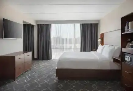 Four Points Northeast - 36
