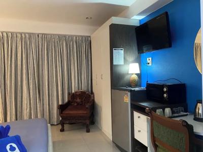 Oyo 1040 Access Inn Pattaya - 143