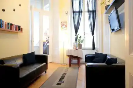 Maverick Hostel & Ensuites - 38