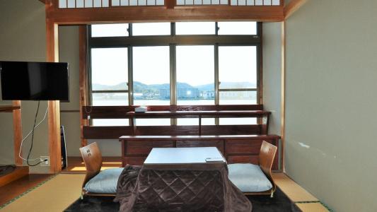 Riverside Karatsu Castle - 2