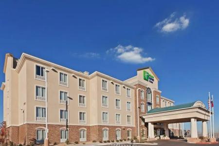 Holiday Inn Express & Suites West - 21