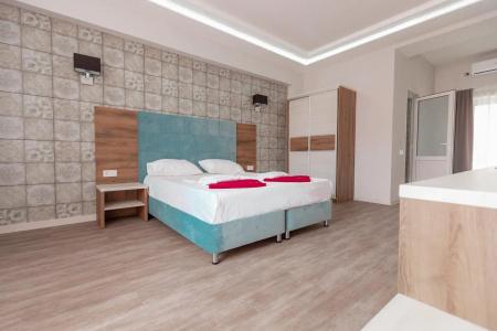 RedHouse - 216
