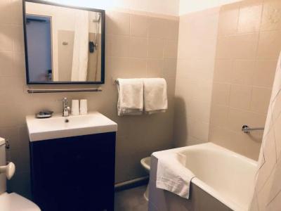 Hôtel Jeanne d'Arc Le Marais - 89