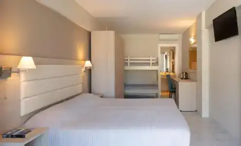 Messonghi Beach Holiday Resort - 11