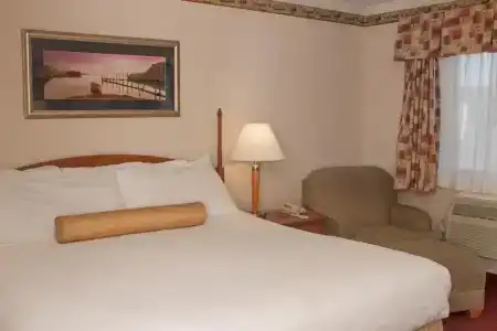 Flagship Inn - 44