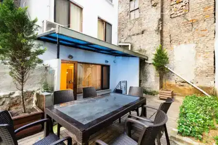 Harbour Suites Old City - 25