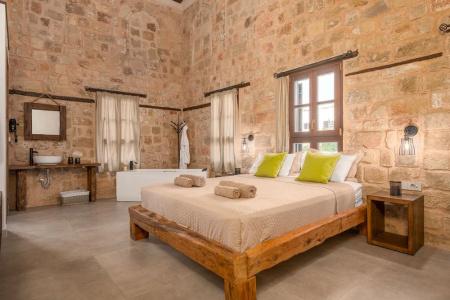 Ancient Knights Luxury Suites - 16