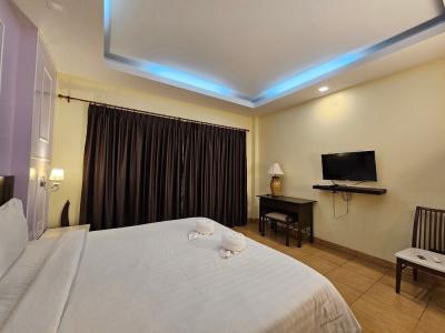 Baan Suksiri - 40