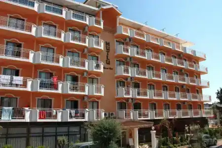 Mutlu Apart - 24