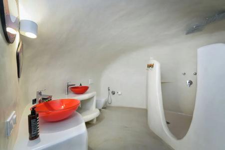 Trieris Villa & Suites - 33