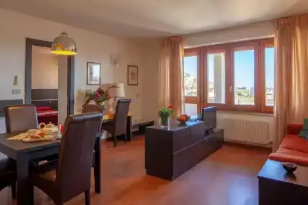 Marbela & Suites - 121