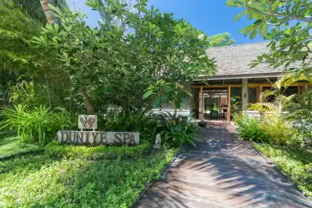 Meeru Island Resort & Spa - 29