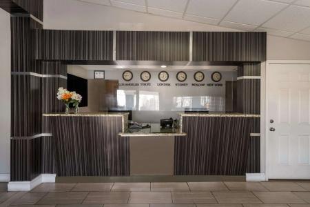 Rodeway Inn - 14