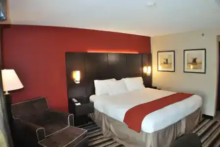 Holiday Inn Express Nashville w-i40, An Ihg - 5