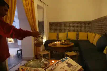 Dar Touyir - 8