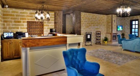 Elevres Stone House - 1