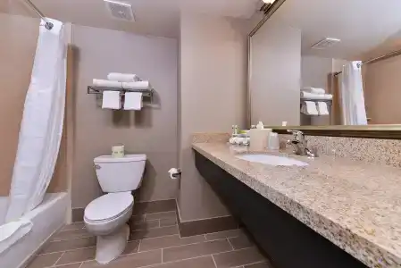 Holiday Inn Express, An Ihg - 6