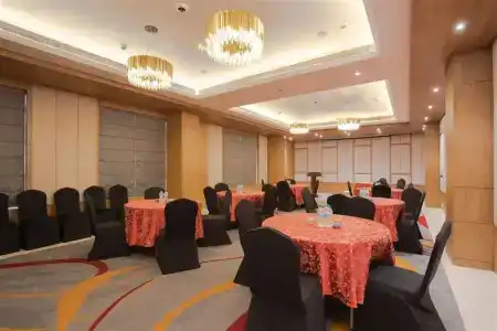 Ramada Encore by Wyndham Thamel - 10
