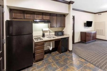 Hawthorn Suites by Wyndham - 42