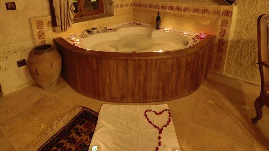 Phocas Cave Suites - 17