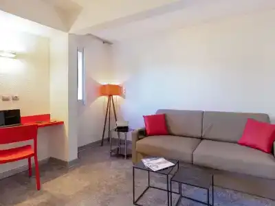 ibis Styles Cannes Le Cannet - 71