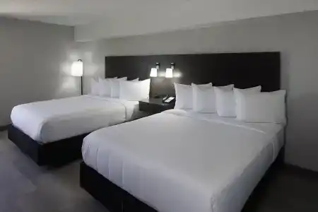 Onyx Miami Airport - 19