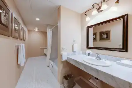 Gaslamp Plaza Suites - 9