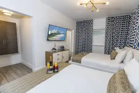Oceanside and Suites - 33
