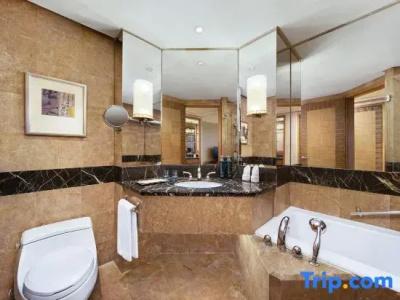 Hilton Chongqing - 63
