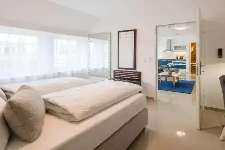 Best Western Plus Celebrity Suites - 88