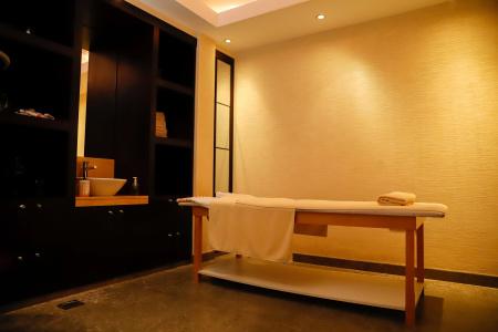 Crowne Plaza, An Ihg - 17