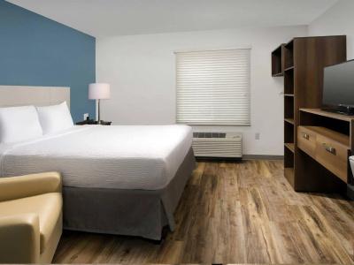WoodSpring Suites Orlando Airport - 1