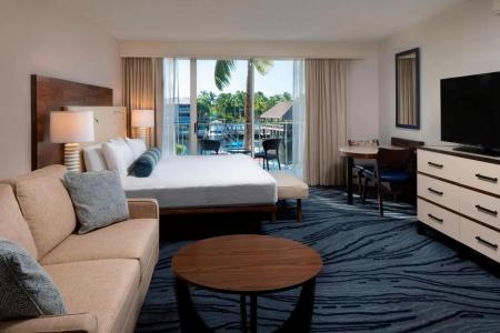 Courtyard by Marriott - 5