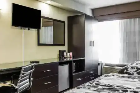 Quality Inn - 46
