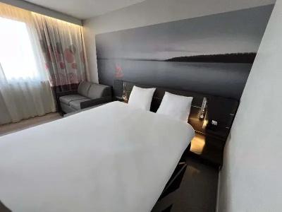 Novotel Limoges Le Lac - 75
