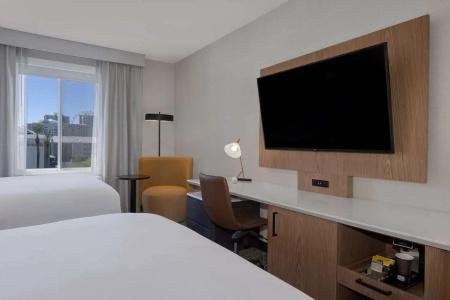 Four Points by Sheraton Las Vegas East Flamingo - 36