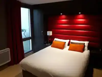 Hôtel Crocus Caen Mémorial - 44