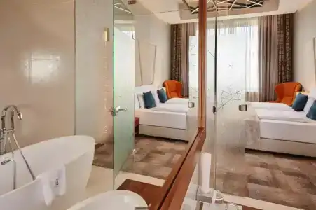 Artis Boutique - 30