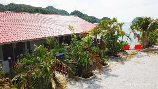 Penarak Bamboo Beach - 10