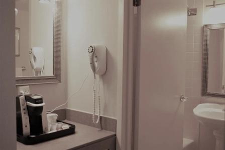 Holiday Inn & Suites Kanata, an IHG - 8