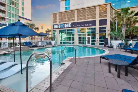 Hilton Garden Inn Virginia Beach Oceanfront - 17