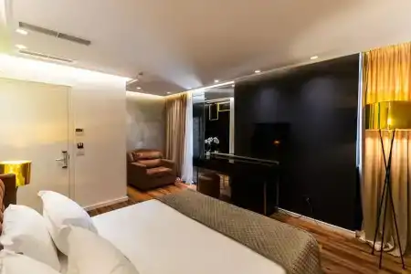 La Suite Boutique - 128