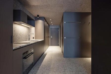 The Hide Flims - 70