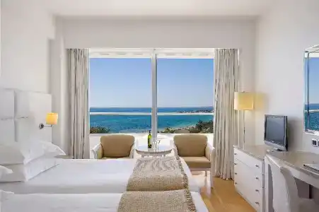 Grecian Sands - 46