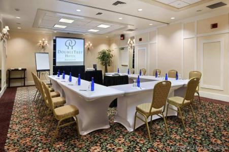 Deltas by Marriott - 16