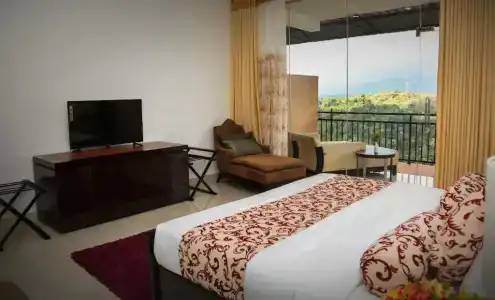 Romance Hills - 176