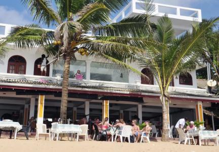 Royal Beach & Restaurant - 4