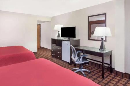 Super 8 by Wyndham Chicago IL - 42